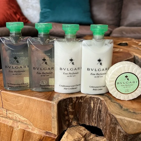 BVLGARI Travel Set NWOT - Picture 1 of 3